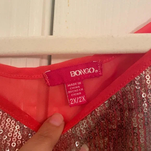 Last Change before donated! BONGO Red and Silver Sequin Blouse - Picture 2 of 3